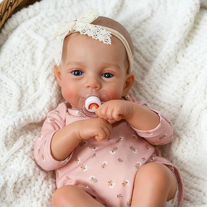 SCOM Realistic Reborn Baby Dolls - 18 Inch Lifelike Newborn Baby Dolls Adorable Girl, Real Life Baby Doll with Accessories, Hand-Drawn Hair Soft Baby Doll Reborn, for 3+ Kids, Birthday Gift