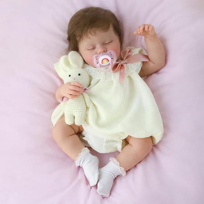 SCOM Lifelike Reborn Baby Dolls Quinbee - 20-Inch Realistic Reborn Doll Girl Soft Body Eyes Closed Newborn Real Life Baby Doll That Look Real for Kids Age 3+