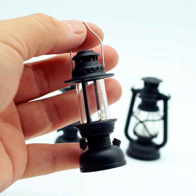 2PCS 1/12 Scale Accessories Camp Lights Set,Miniature Dollhouse Accessories with Realistic Outdoor Scene Model for Dollhouse Kitchen Furniture and Decoration