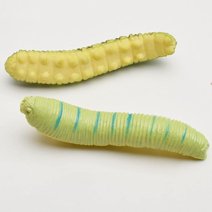 24Pcs Simulation Caterpillar Plastic Fake Worm Crawling Halloween Prank Toy Educational Learning Toys for Kids (Random Style)