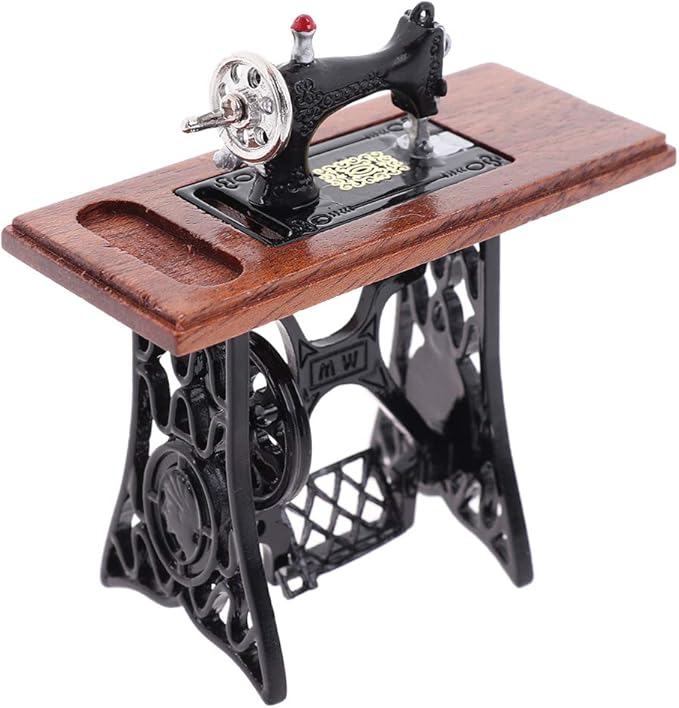 Dollhouse Miniature Vintage Sewing Machine Furniture Exquisite Tailor Themed Decor Accessories for Doll House Scene Layout DIY Mini Craft Ornament Creative Photo Prop 1:12 Scale