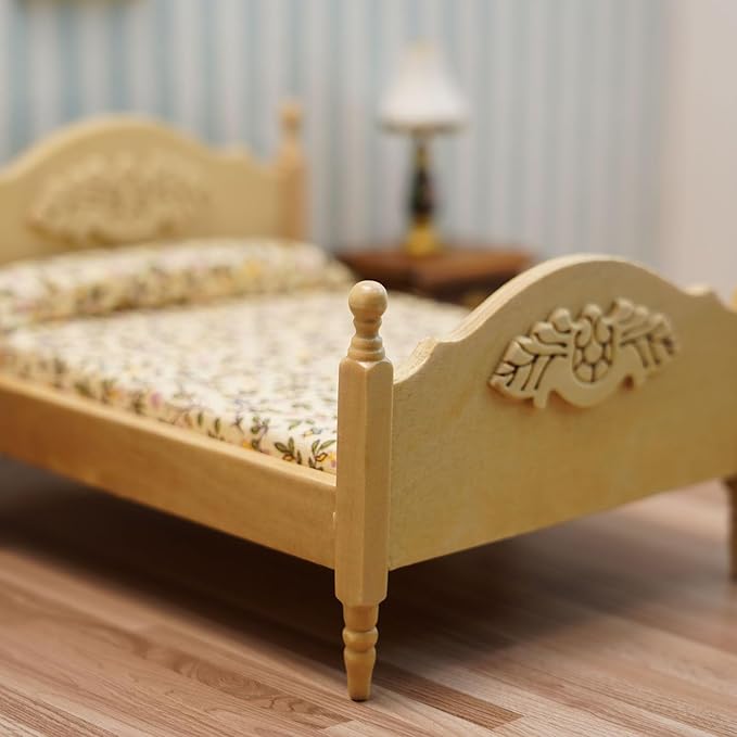 Miniature Furniture Dollhouse Wooden Fabric Bed with Mattress & Pillow 1 12 Scale Furniture Dollhouse Decoration Accessories (Wood)