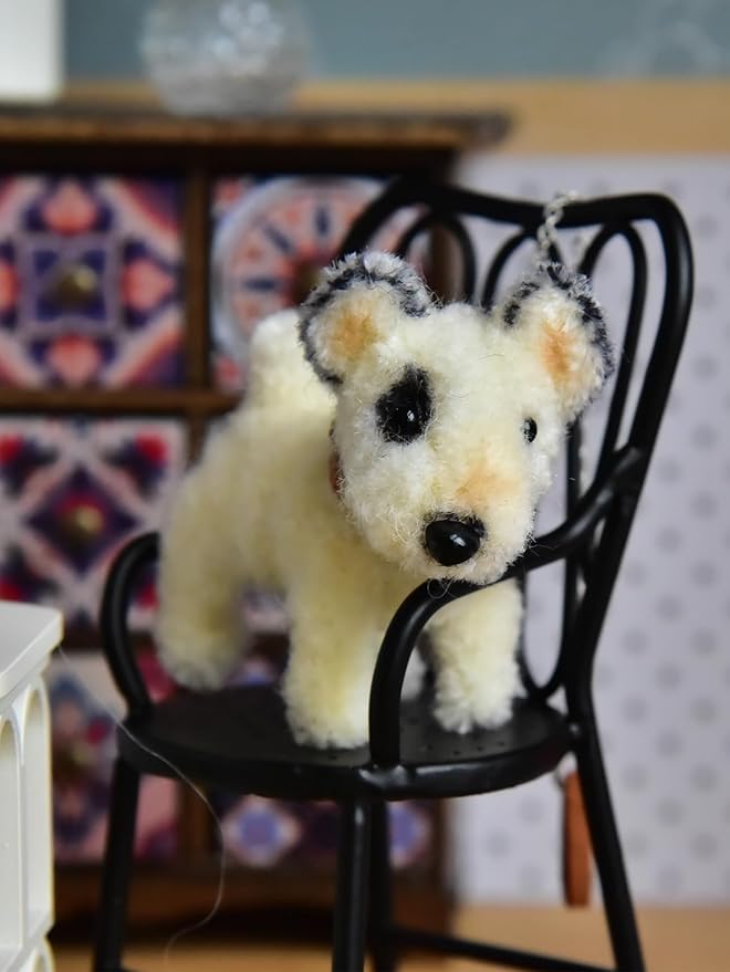 Dollhouse Miniature Handmade Pipe Cleaner Pet, Mini Dollhouse Pet Accessory, Cute Pet Craft Gift for Dollhouse Enthusiasts (White Foxhound)