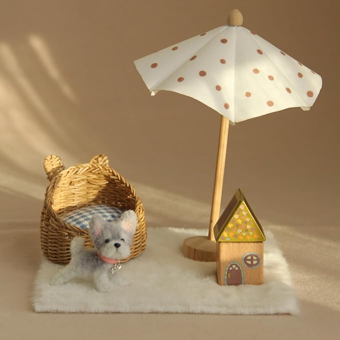 Miniature Dollhouse Handmade Pipe Cleaner Pet, Mini Doll House Pet Accessory, Cute Pet Craft Gift for Dollhouse Enthusiasts (Schnauzer Chain Dog)