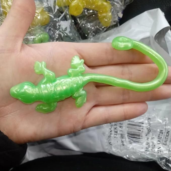 Rhode Island Novelty SKLIZAR Lizards, 12 Pack, Assorted Colors