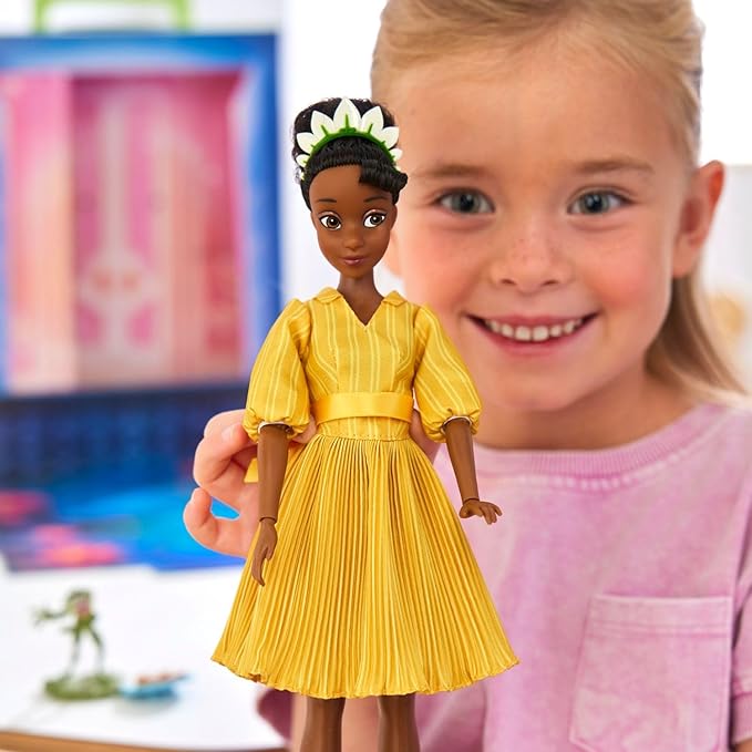 Disney Store Official Tiana Story Doll - 11 Inches - Includes Coloring Book and Additional Dress, Princess Doll in Classic Outfit, Disney Princess Toys for Girls