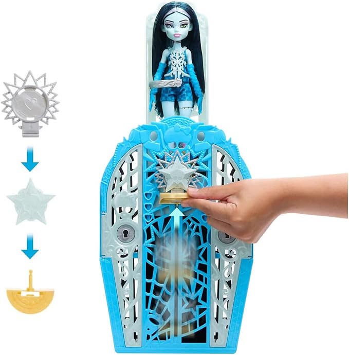 Monster High Skulltimate Secrets Doll and Accessories Set, Hauntlywood Mysteries Frankie Stein with Reveal Closet & 19+ Glam Surprises Like Doll Clothes