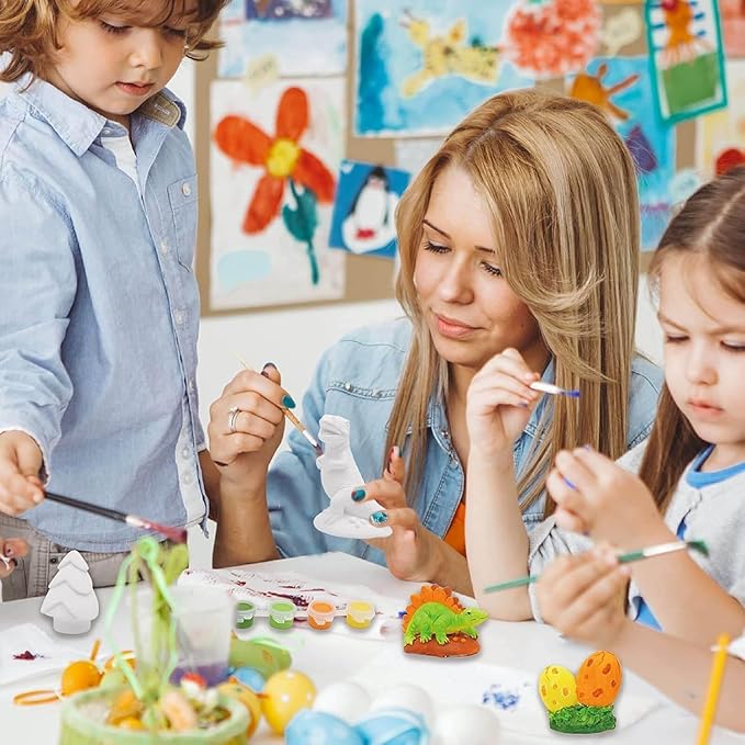 Funto Paint Your Own Dinosaurs Painting Kit, Arts and Crafts Set, STEAM Project Creative Activity DIY Toys, with 6 Figurines, 6 Paint Pots, 1 Brush