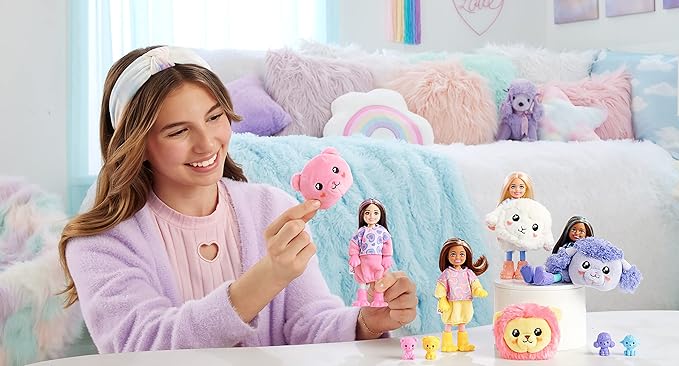Barbie Chelsea Cutie Reveal Small Doll & Accessories, Brunette with Teddy Bear Costume, 6 Surprises (Styles May Vary)
