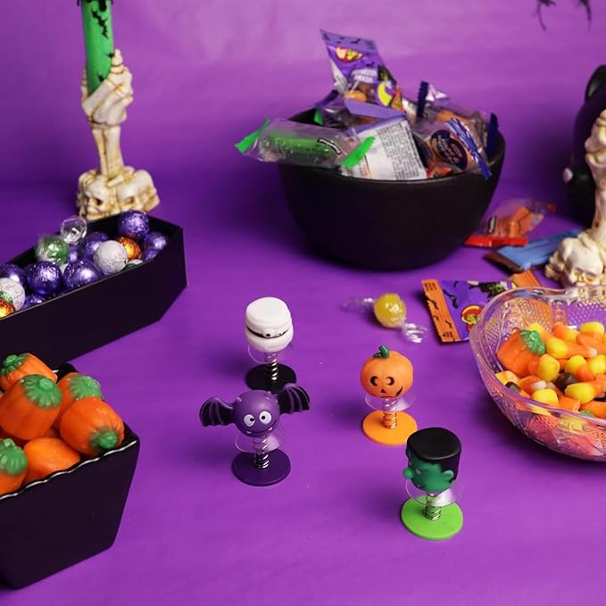(24Pcs Halloween Spring Man)