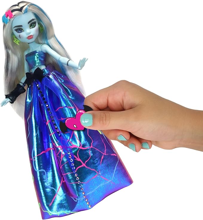 Monster High Fashion Designer Set DIY Doll Clothing Craft Kit for Kids with Stickers, Fabric, Sketchbook & Tools Creative Gift for Girls Ages 6+