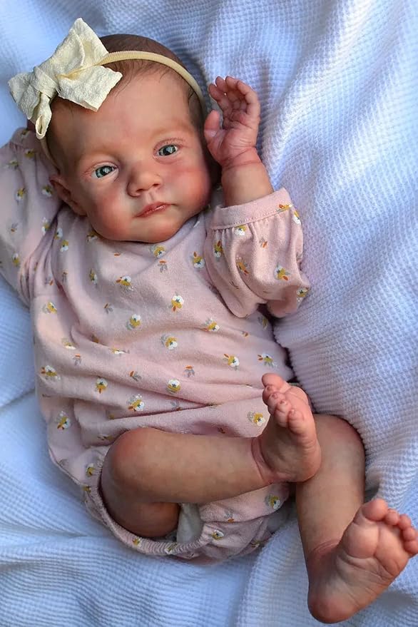 SCOM Realistic Reborn Baby Dolls - 18 Inch Lifelike Newborn Baby Dolls Adorable Girl, Real Life Baby Doll with Accessories, Hand-Drawn Hair Soft Baby Doll Reborn, for 3+ Kids, Birthday Gift