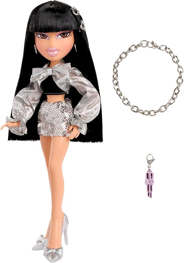 Bratz Charmz Jade Fashion Doll with Collectible Charm Bracelet