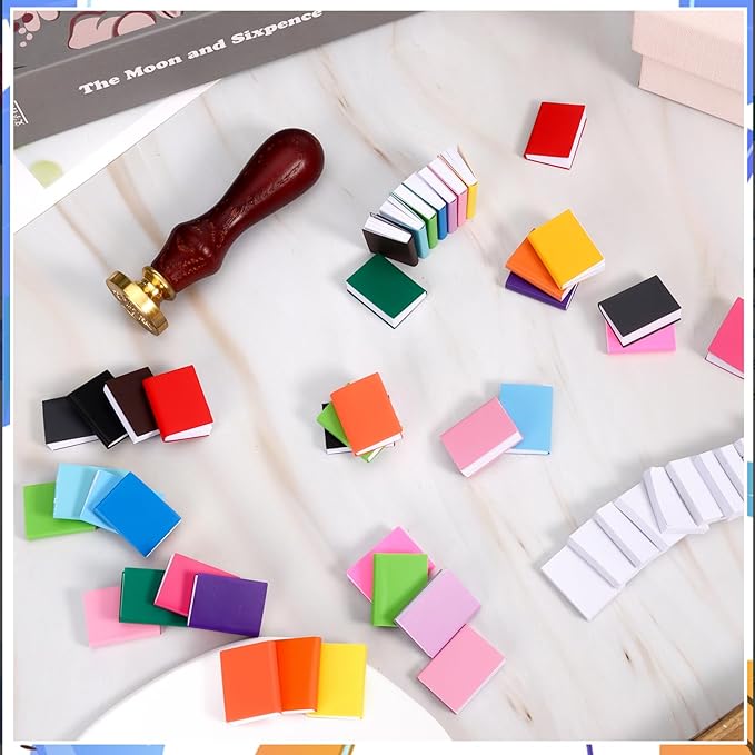 Draupnir 50 Pcs Book Miniatures, 40 Colorful Miniature Books und 10 Miniature White Book, 1:12 Scale Miniatures Books Tiny Christmas for Dollhouse Crafts Bookshelf Decoration
