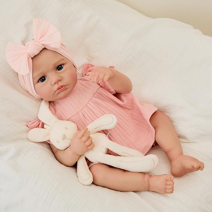 FOCKOF Realistic Reborn Baby Dolls-18 Inch Realistic Baby Doll Girls Soft Cloth Body Reborn Baby with Gift Box for Kids Age 3+