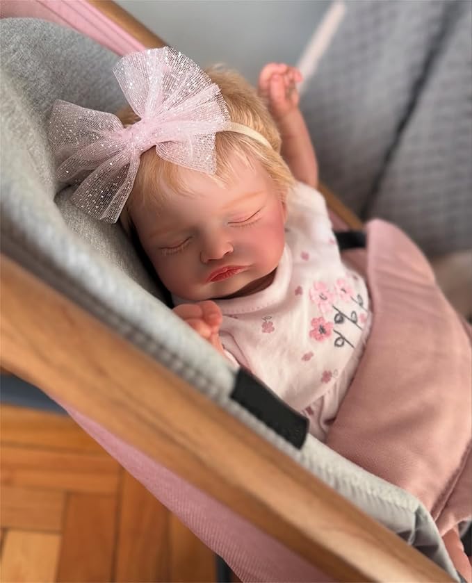 Lifelike Reborn Baby Dolls Cute Sleeping Girl 20 Inch Soft Vinyl Realistic Newborn Baby Doll Handmade Real Life Baby Dolls with Clothes Accessories Reborn Doll Toys Xmas Gift for Kids Age 3+