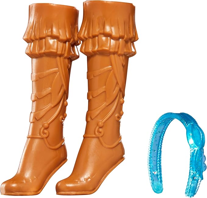 Disney Princess Royal Shimmer Pocahontas Doll, Fashion Doll with Skirt and Accessories, Toy for Kids Ages 3 and Up