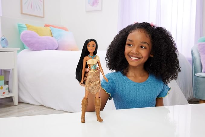 Mattel Disney Princess Pocahontas Doll in Sparkling Fashion with Removable Skirt, Necklace and Shoes, Posable & Collectible, Inspired by Movie