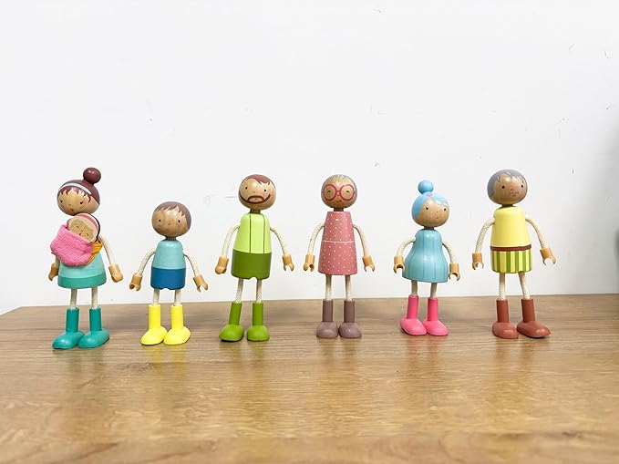 Giant bean Wooden Family Dolls Set of 7 for Dollhouse, Dollhouse People Miniature Dollhouse Accessories Toy for Boys Girls Kids Pretend Play 3 Years up