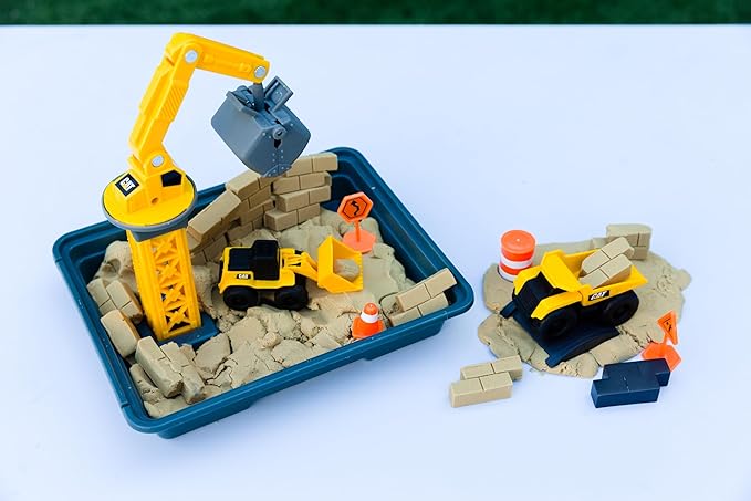 CAT Dig N’ Build Dirt Playset – 12 oz Moldable Dirt Compound, Working Crane, 2 Little Machines Vehicles, Construction Molds & Easy-Cleanup Tray, Sensory STEM Toy for Kids Ages 3 +