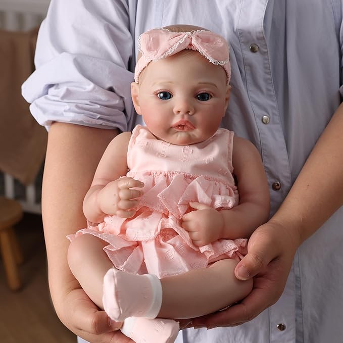 MYREBABY Lifelike Reborn Baby Dolls, 17 Inch Soft Vinyl Realistic Newborn Baby Dolls Poseable Real Life Baby Girls Dolls with Doll Accessories and Gift Box for 3+ Year Old Girls Kids
