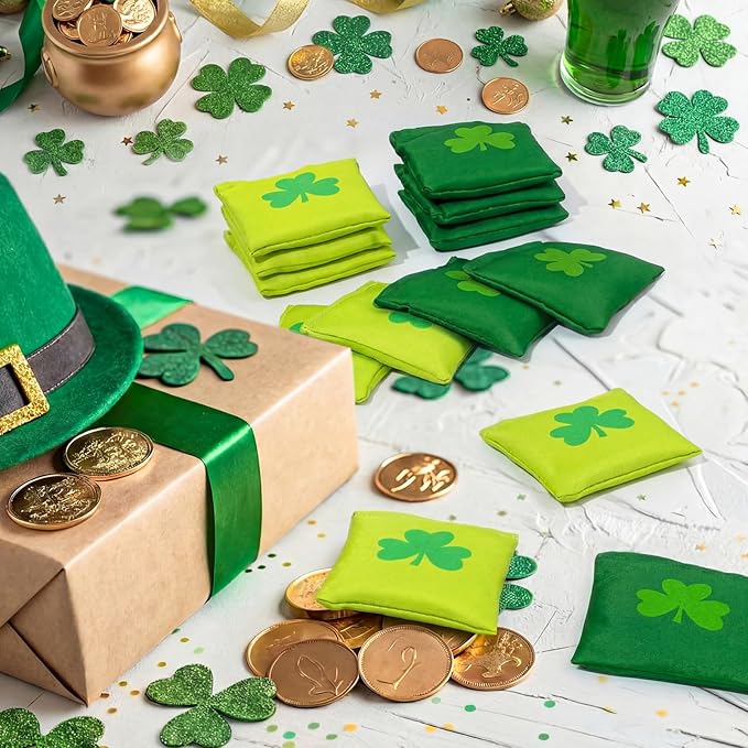 Soulchen 12 Pack St Patricks Day Bean Bags Toss Game Green Shamrock Cornhole Bag St Patricks Tossing Game Gifts Irish Party Favors for Holiday Outdoor Indoor Yard Hand Throwing Supplies