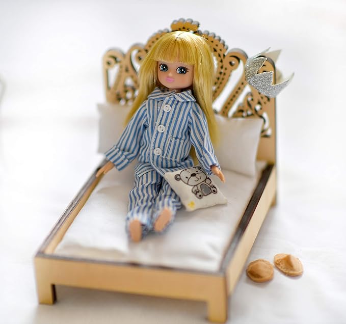 Lottie Pyjama Party Outfit Set with Slippers and Blanket