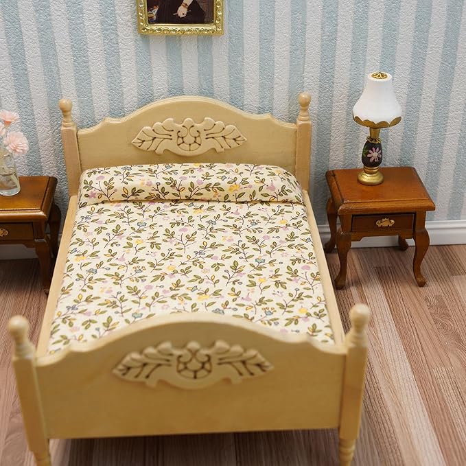Miniature Furniture Dollhouse Wooden Fabric Bed with Mattress & Pillow 1 12 Scale Furniture Dollhouse Decoration Accessories (Wood)