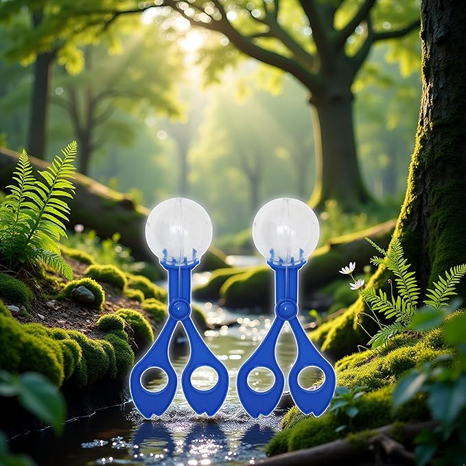 Jowxsx 2Pcs Blue Fine Motor Skill Tool, Hand-Eye Coordination Plastic Scissor Clamp Small Butterfly Clip, Scoopers for Teen Nature Exploration Observation for Sports and Outdoor Play