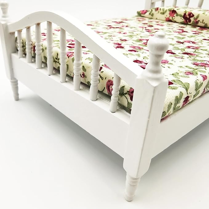 Dollhouse Decoration Accessories, Mini Dollhouse Furniture Bed Room Pretend Play Toy