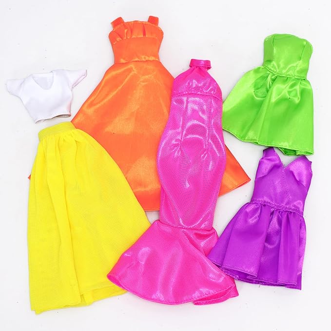 Tara Toys - Barbie: Be a Real Fashion Designer