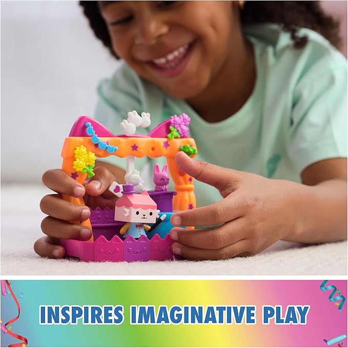DreamWorks GABBY'S Dollhouse, Baby Box Talent Show Balcony Playset, 8-Pcs with Toy Figures, Doll House Accessories & Sensory Play, Kids Toys for Girls & Boys 3+