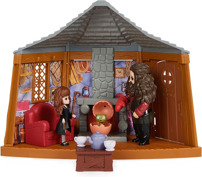 Wizarding World Harry Potter, Magical Minis Hagrid’s Hut Playset with 2 Figures and 9 Doll Accessories, Kids Toys for Ages 6 and up