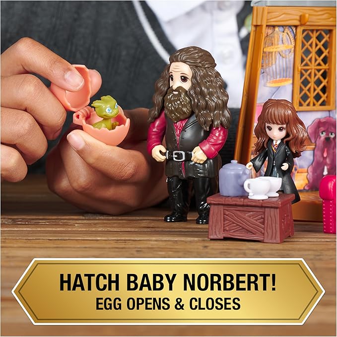 Wizarding World Harry Potter, Magical Minis Hagrid’s Hut Playset with 2 Figures and 9 Doll Accessories, Kids Toys for Ages 6 and up
