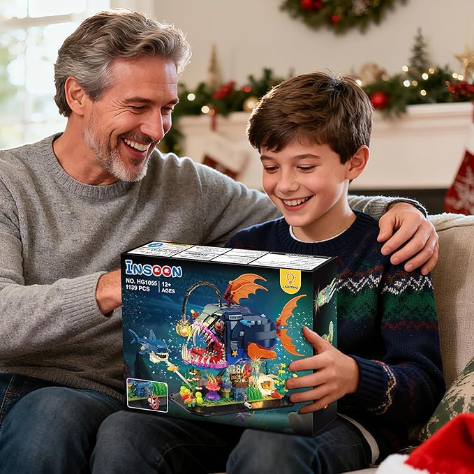 Mechanical Angler Fish Building Set with Lights, Movable Lantern Fish Building Blocks Toy with Shark Jellyfish, 1139 PCS Ocean Animal Building Kit, Home Decor Gift for Adults Teens Boys 12+