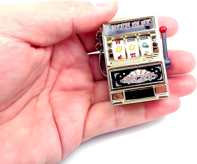 MAGIKON Mini Slot Machine Toy, Funny Lucky Slot Machine Bank with Spinning Reel and Keychain, Nice as Creative Festival Present Birthday Cake Decoration