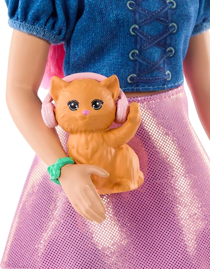 Barbie Mysteries: Beach Detectives Daisy Doll Wearing Signature Removeable Outfit with Storytelling Accessories, Including Pet Kitten