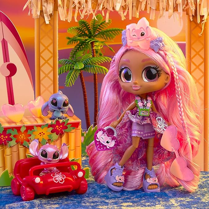 Disney Doorables ADOORBS Angel Superfan Doll, Movie Premiere, UNbox 10 Mini Accessories, 2 Exclusive Figures, Fun Play Area, Toy Gift for Collectors, Fans, Tweens, Girls & Kids 5+ by Just Play