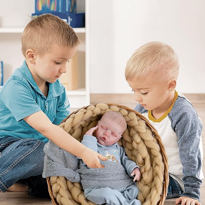 Milidool Realistic Reborn Baby Boy Dolls - Lifelike Newborn Baby Dolls That Looks Real,18 Inch Soft Handmade Real Looking Baby Doll, Real Life Baby Dolls with Gift Box for Kids Age 3+