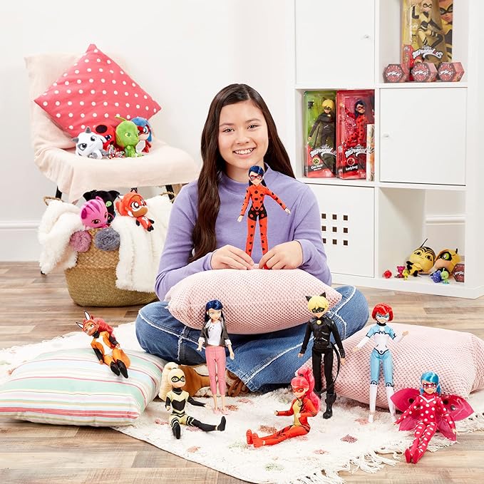 Miraculous Ladybug and Cat Noir Toys Ladybug Fashion Doll | Articulated 26cm Ladybug Doll with Accessories and Miraculous Kwami | Marinette Superhero Ladybug Figurine | Bandai Miraculous Dolls Range