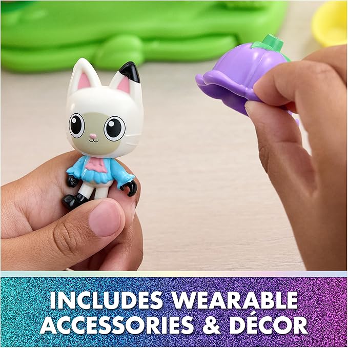 Gabby's Dollhouse: The Movie, Garden Story Set, Pandy Paws & Kitty Gnome Figures and 9 Dollhouse Accessories, Kids Toys for Girls & Boys Ages 3 and Up