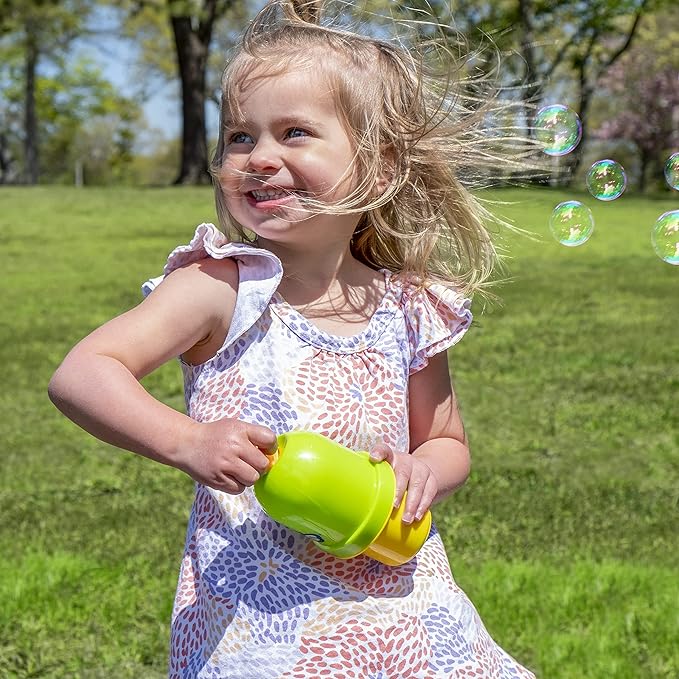Little Kids Fubbles No-Spill Tumbler Includes 4oz Bubble Solution and bubble wand (tumbler colors may vary) Multicolor