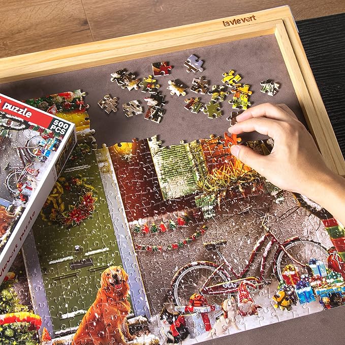 Lavievert Jigsaw Puzzle 500 Piece Puzzle for Adults - Christmas on Doorstep, Smiling Golden Retriever