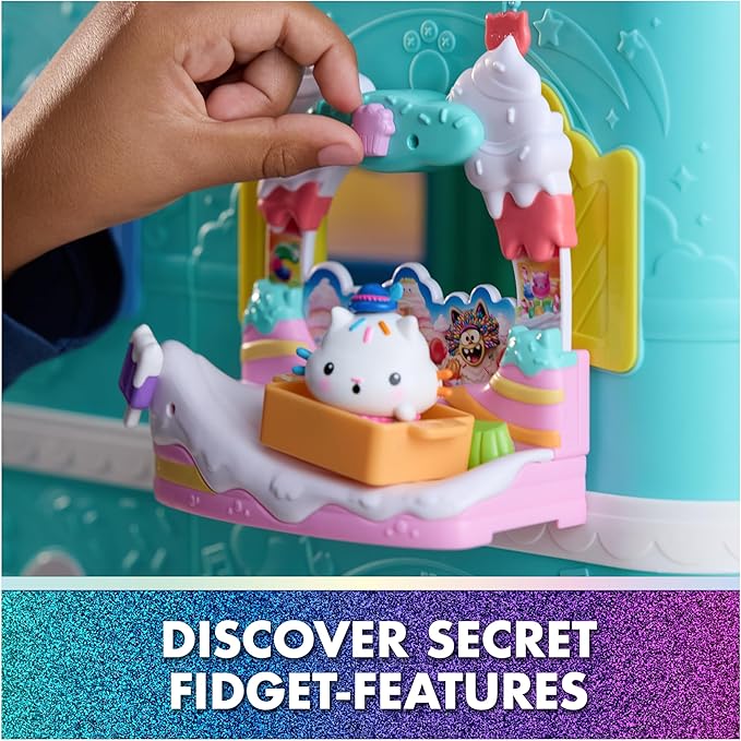 DreamWorks GABBY'S Dollhouse The Movie, Cakey Cat's Sweet Treat Balcony with Toy Figure & Dollhouse Accessories, Kids Toys for Girls & Boys Ages 3 and Up