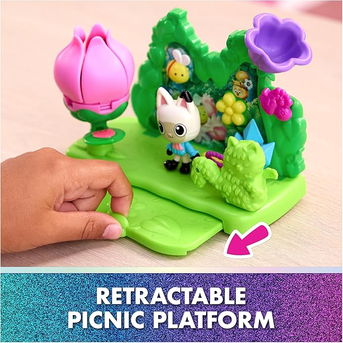 Gabby's Dollhouse: The Movie, Garden Story Set, Pandy Paws & Kitty Gnome Figures and 9 Dollhouse Accessories, Kids Toys for Girls & Boys Ages 3 and Up
